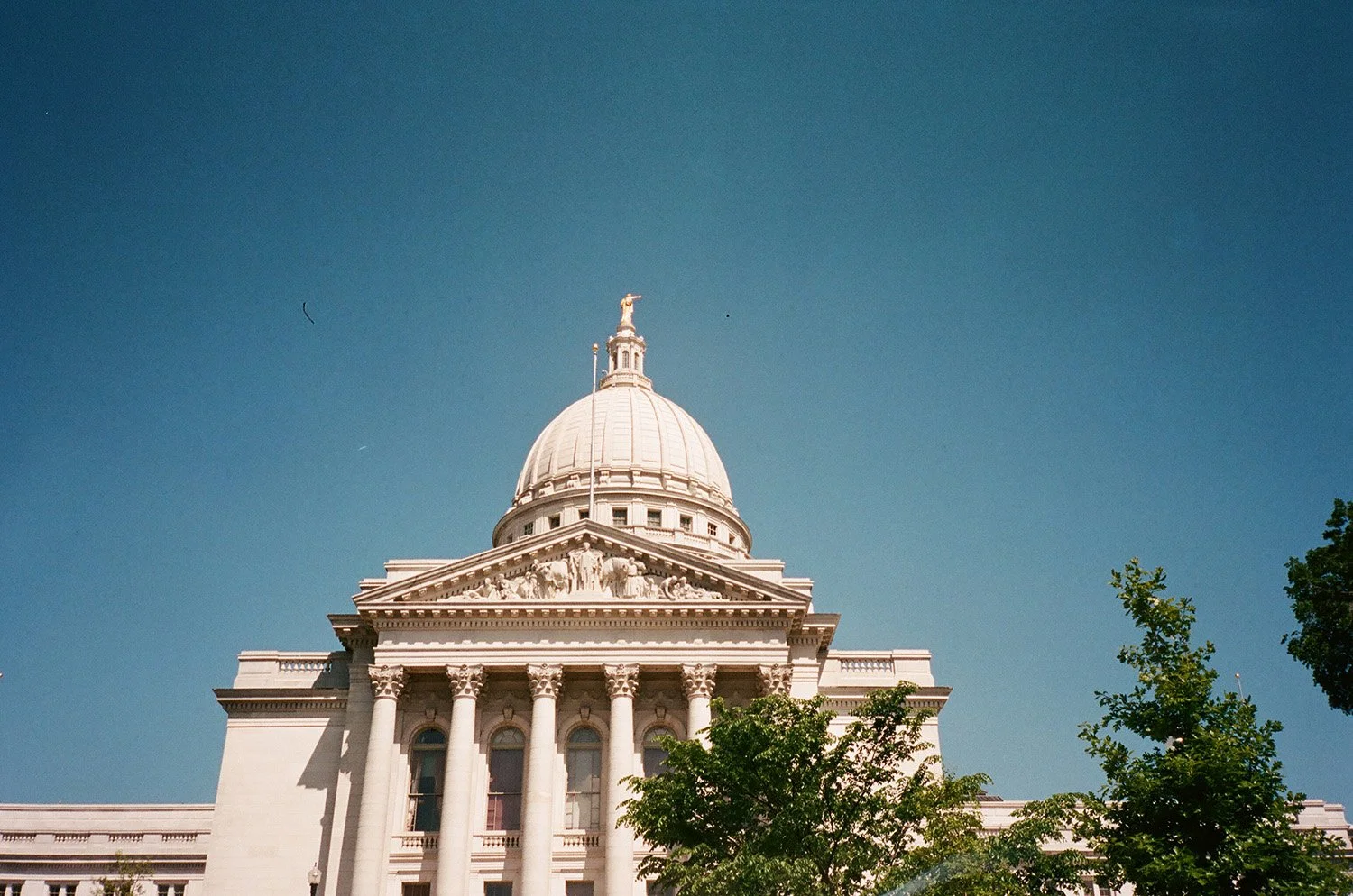 Madison WI Capitol Wedding Elopement Photos 0001.jpg