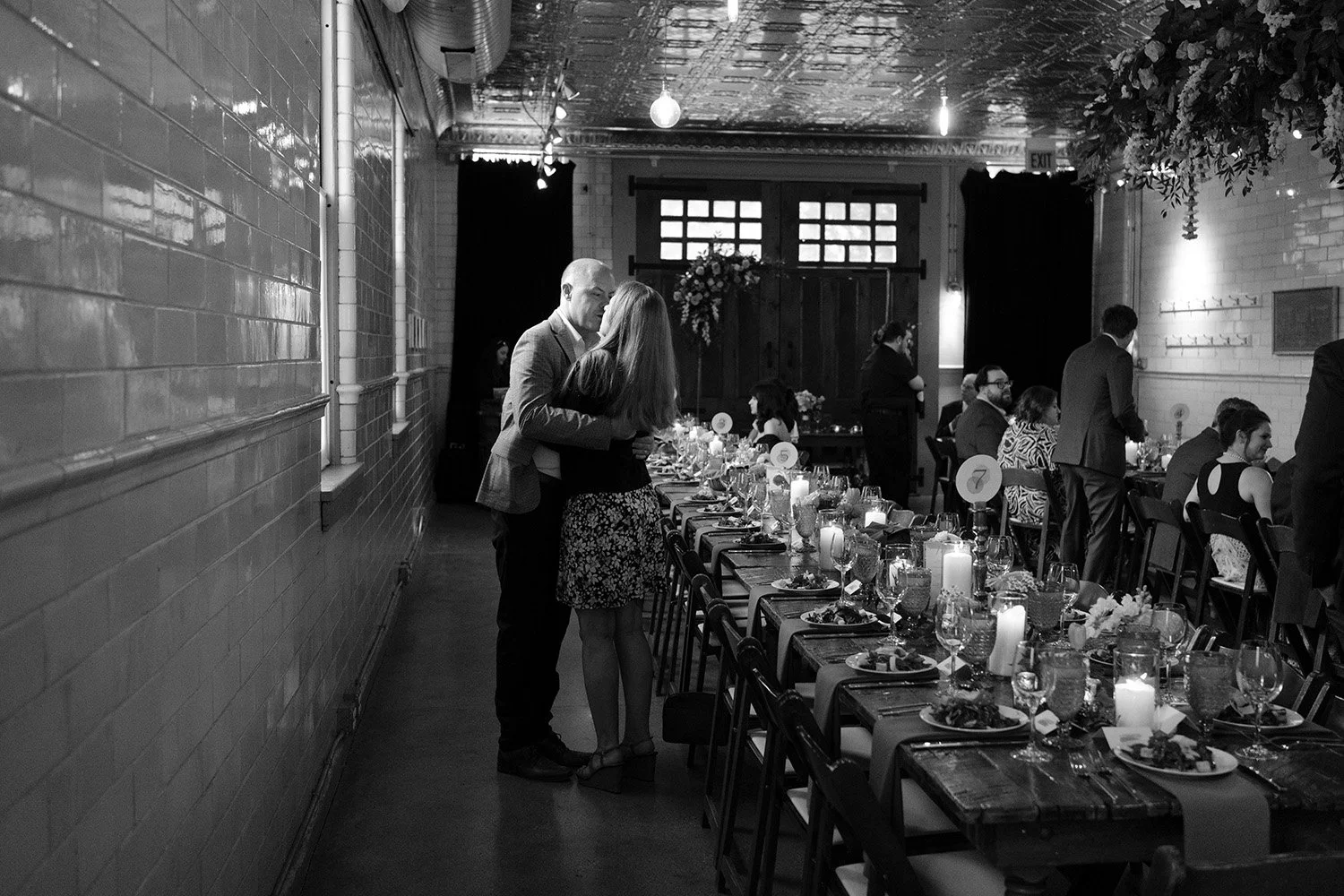 Firehouse Chicago wedding photos 0046.jpg