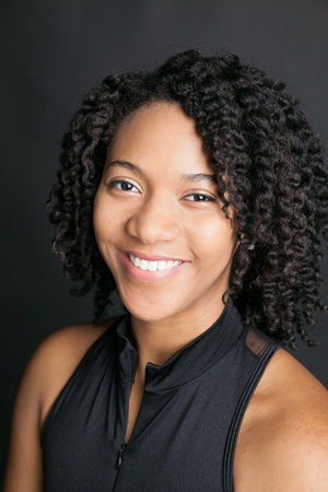Leslie McCauley '18