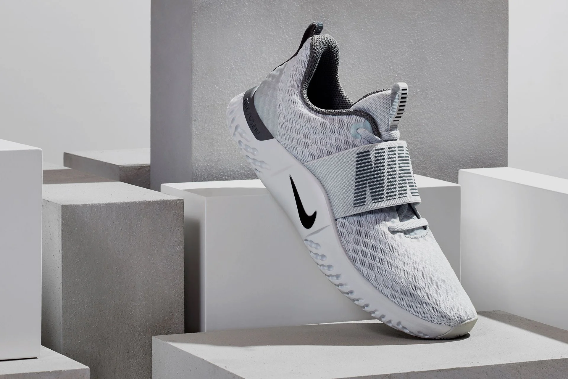 nike-women-shoes2@2x.jpg