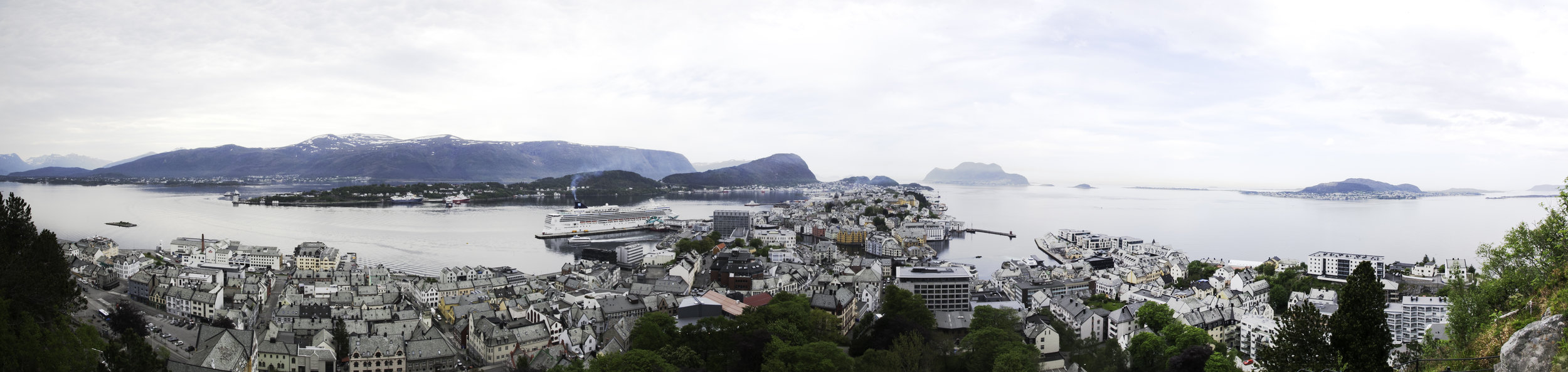 Pano 2.jpg