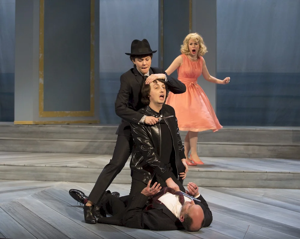 One Man, Two Guvnors