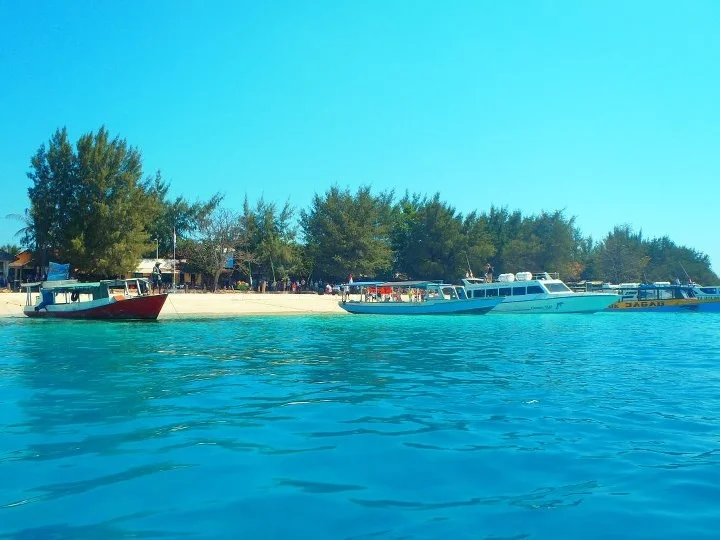 The magic of diving and travel