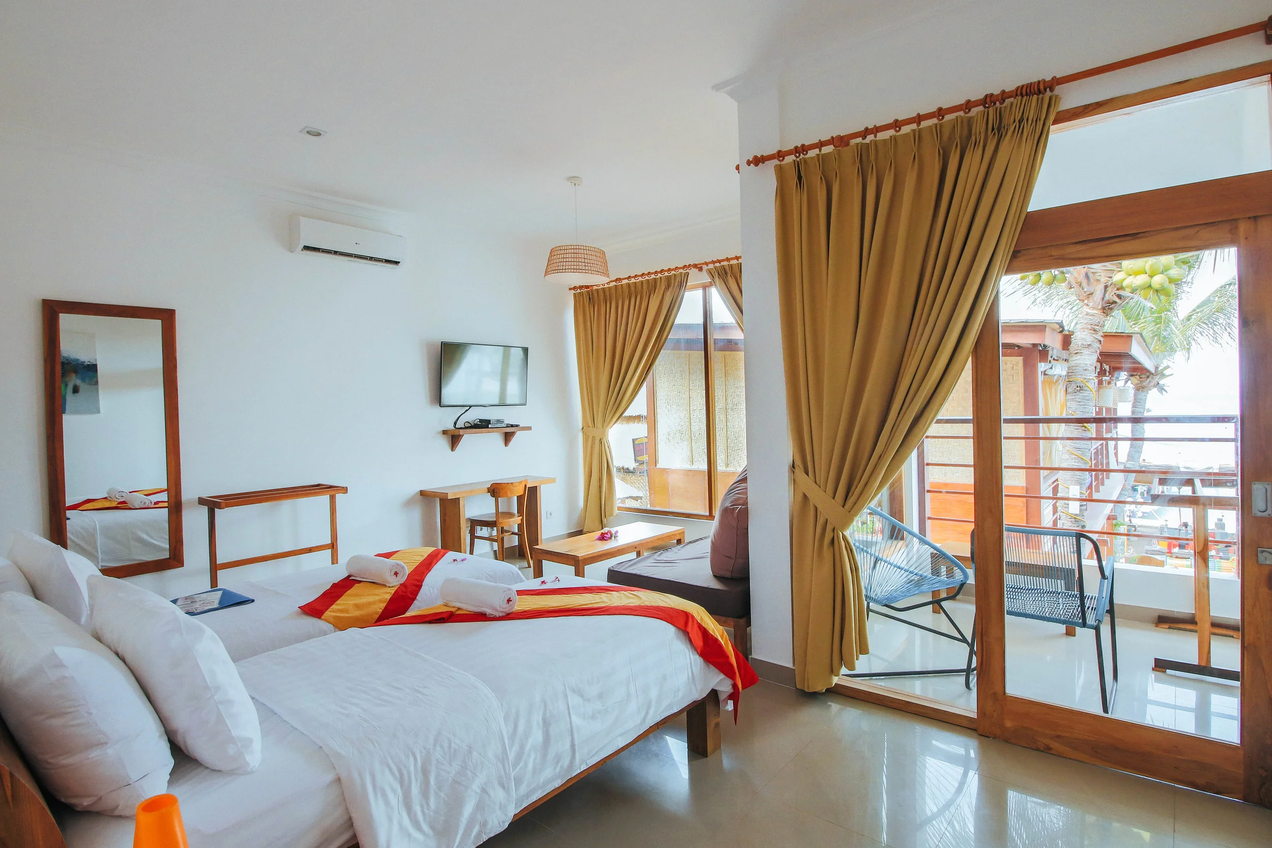 Seaview Deluxe 3.jpg