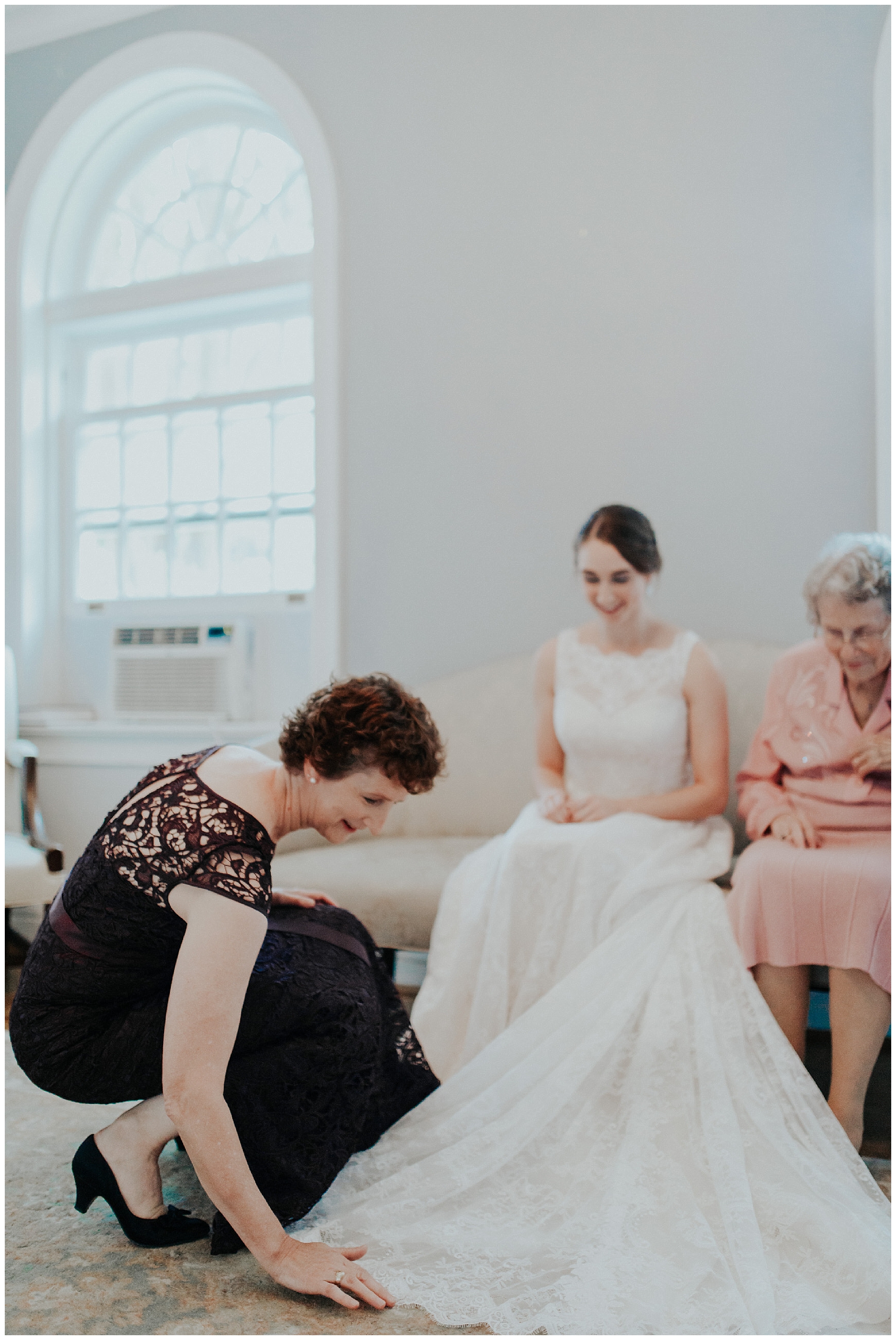 Madeleine Frost - Houston Texas Adventure Wedding Photographer - First Presbyterian Church-1134.jpg