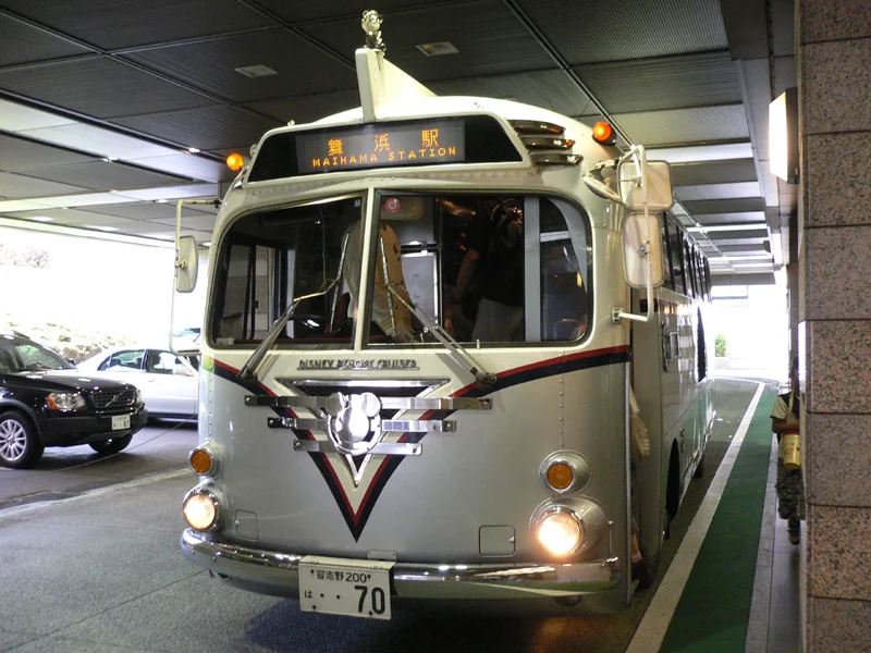TDR Cruiser Special thanks to ARICAD for this photo http://en.wikipedia.org/wiki/File:The_Map_of_Tokyo_Disney_Resort_%28English%29.jpg