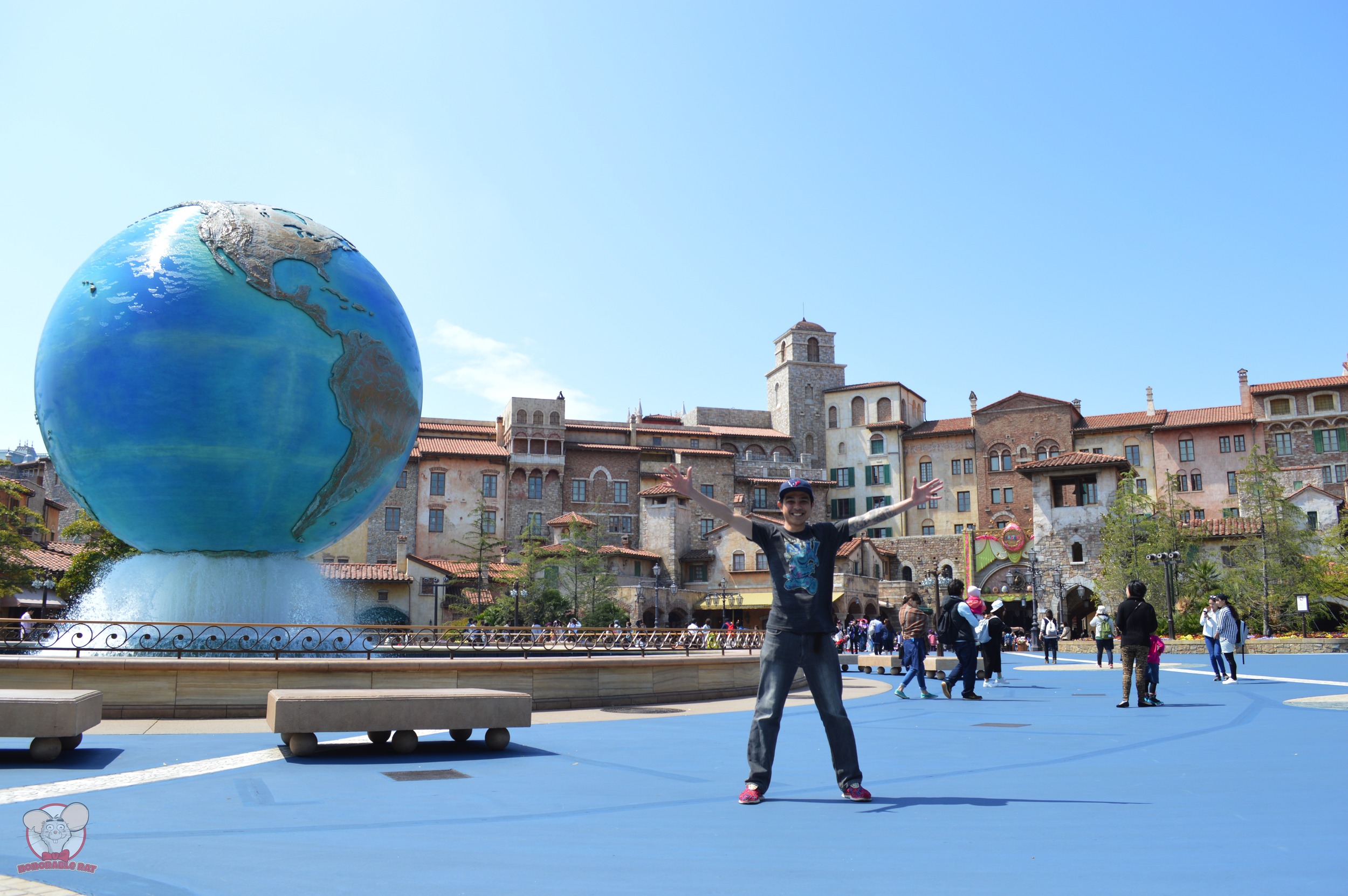 Aquasphere in Tokyo Disneysea