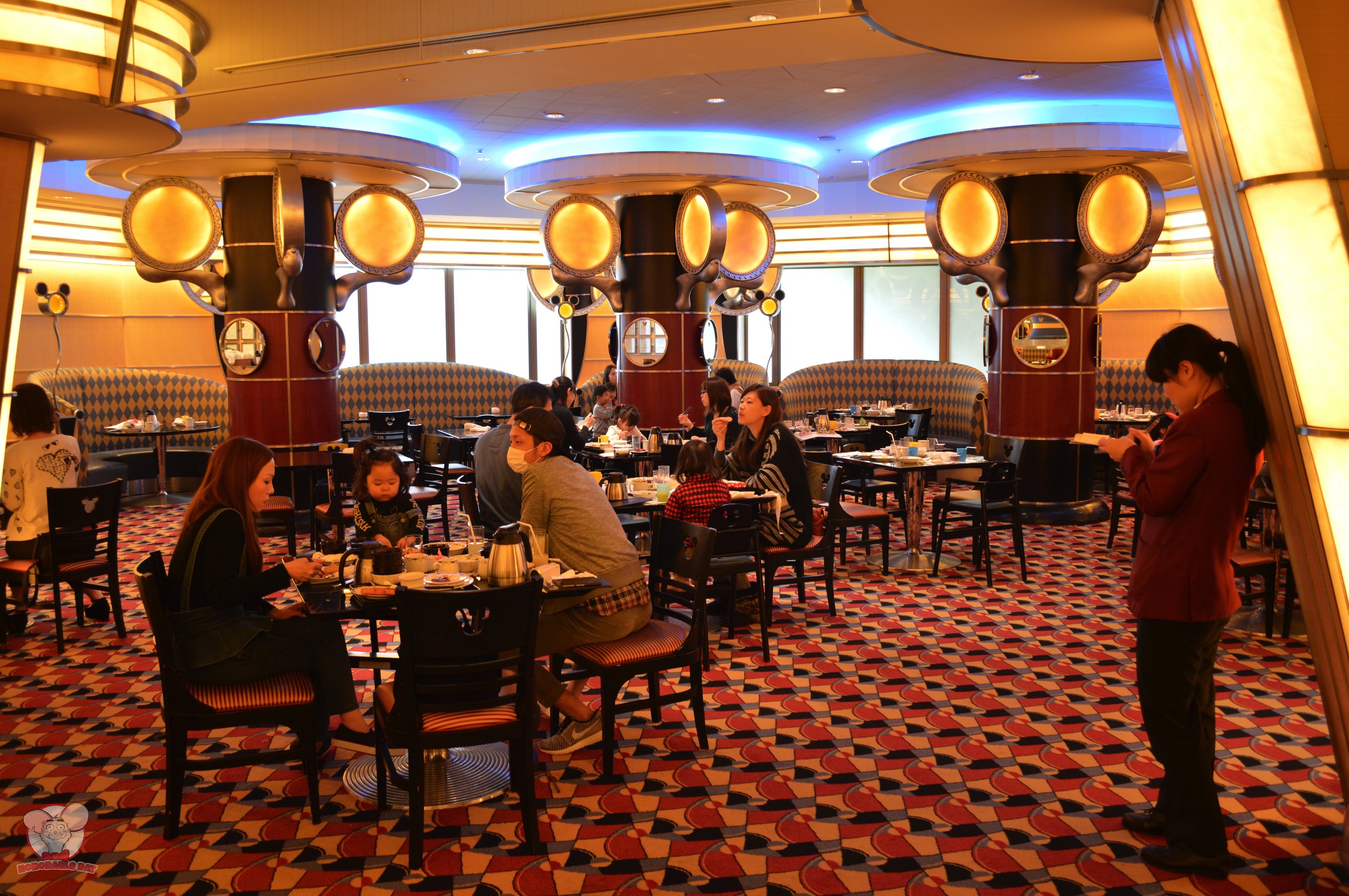 Chef Mickey Seating Arrangement