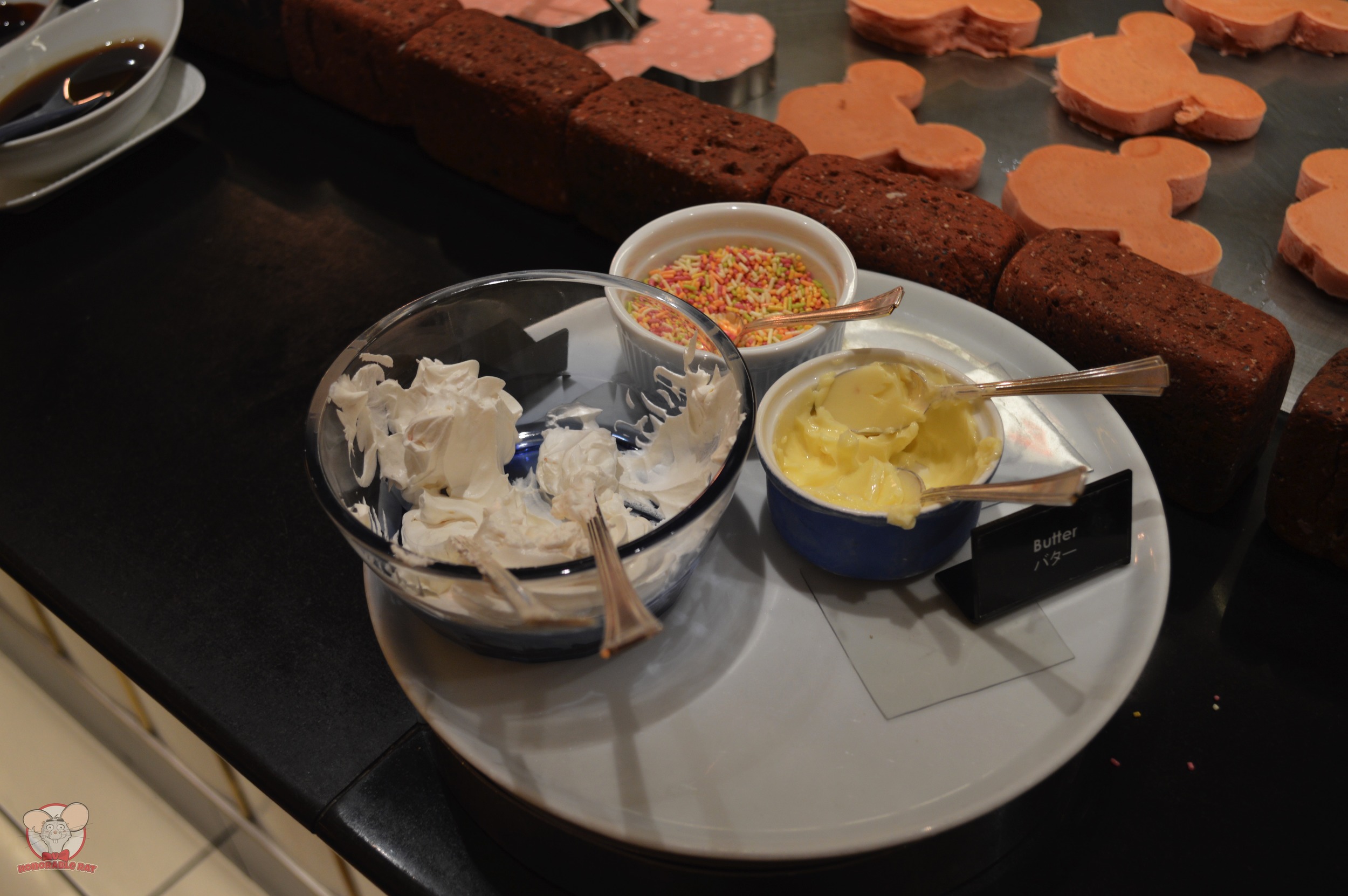 Additional toppings for your pancakes