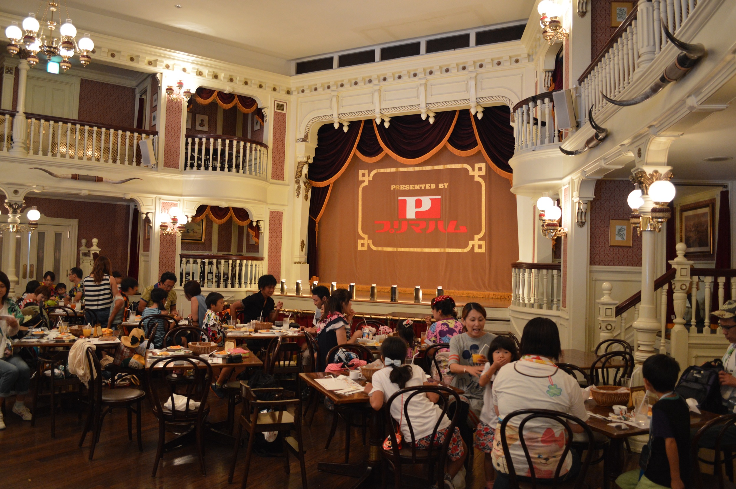 Diamond Horseshoe Seating Arrangement and Stage