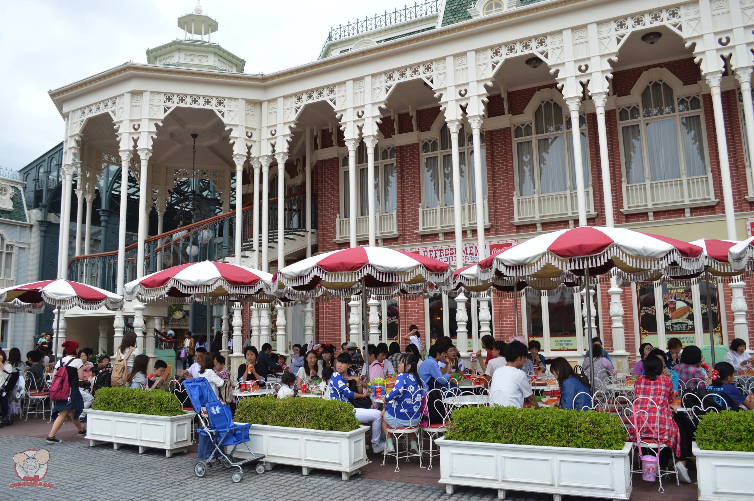 Refreshment Corner Seating