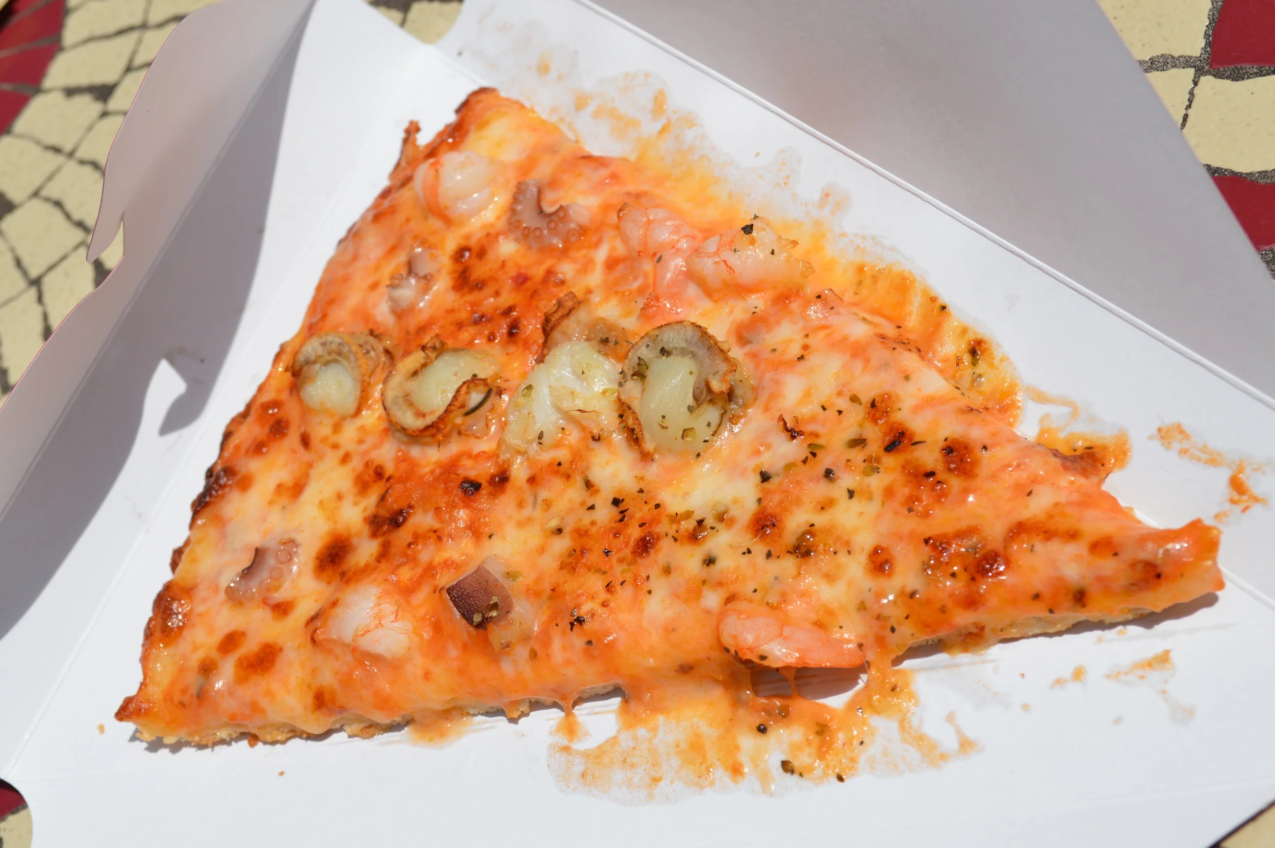 Seafood Pizza