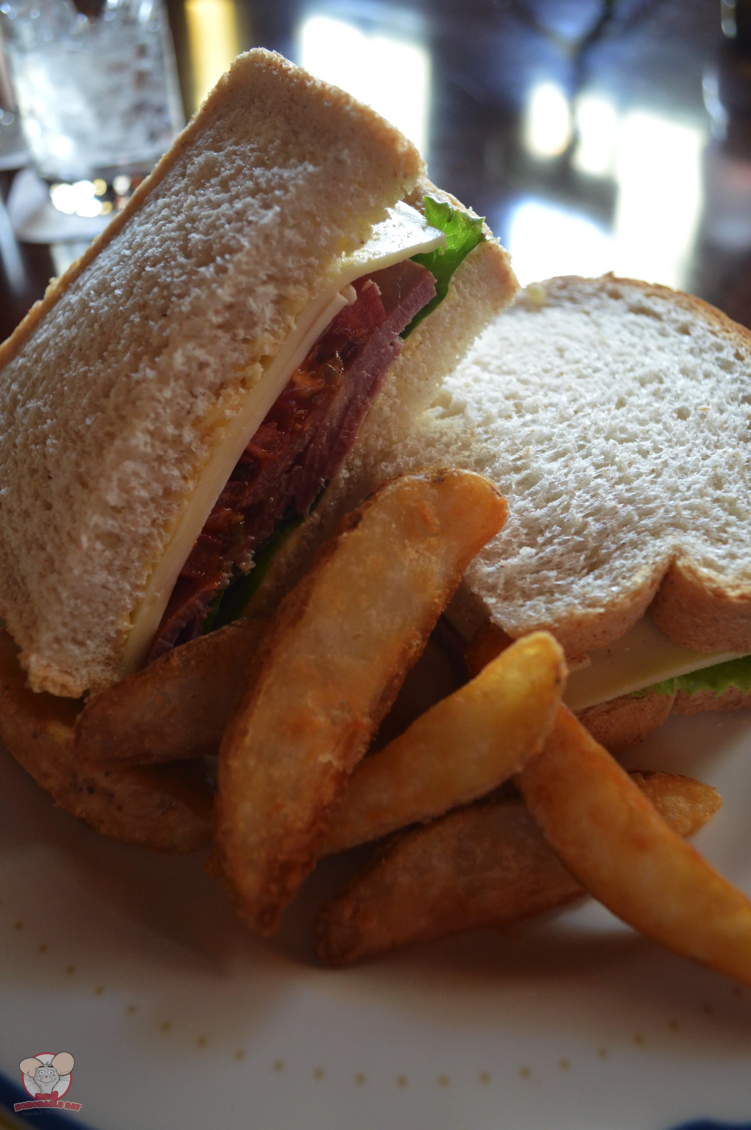 Pastrami Sandwich on Graham Bread with Fried Potatoes