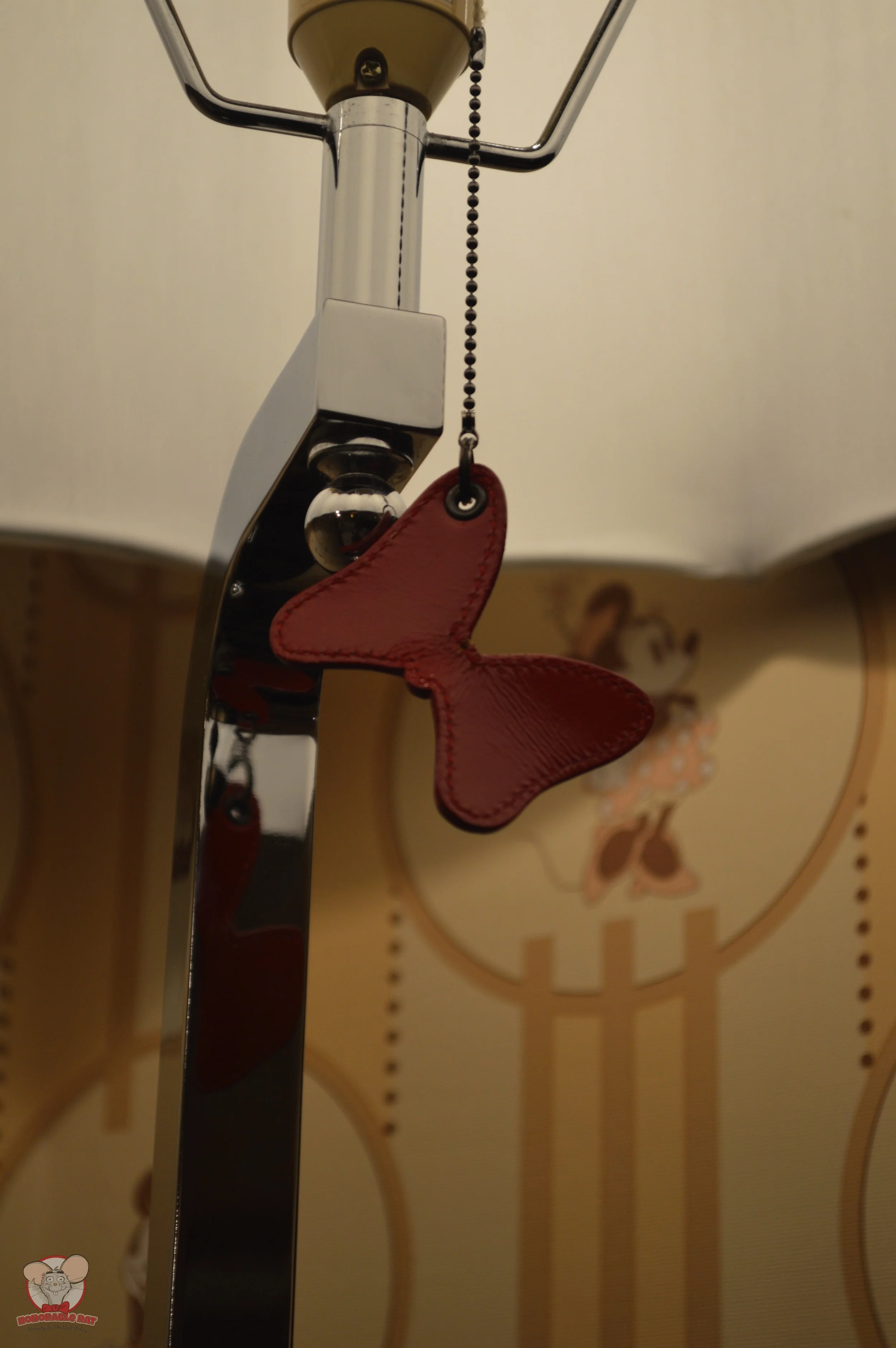 Minnie's bow on the light bulb chain