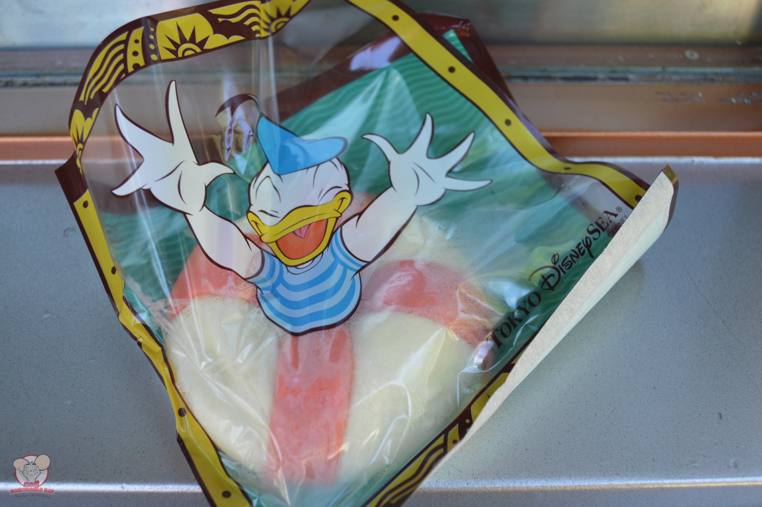 Cute Donald Ukiwah Bun (Shrimp) packaging