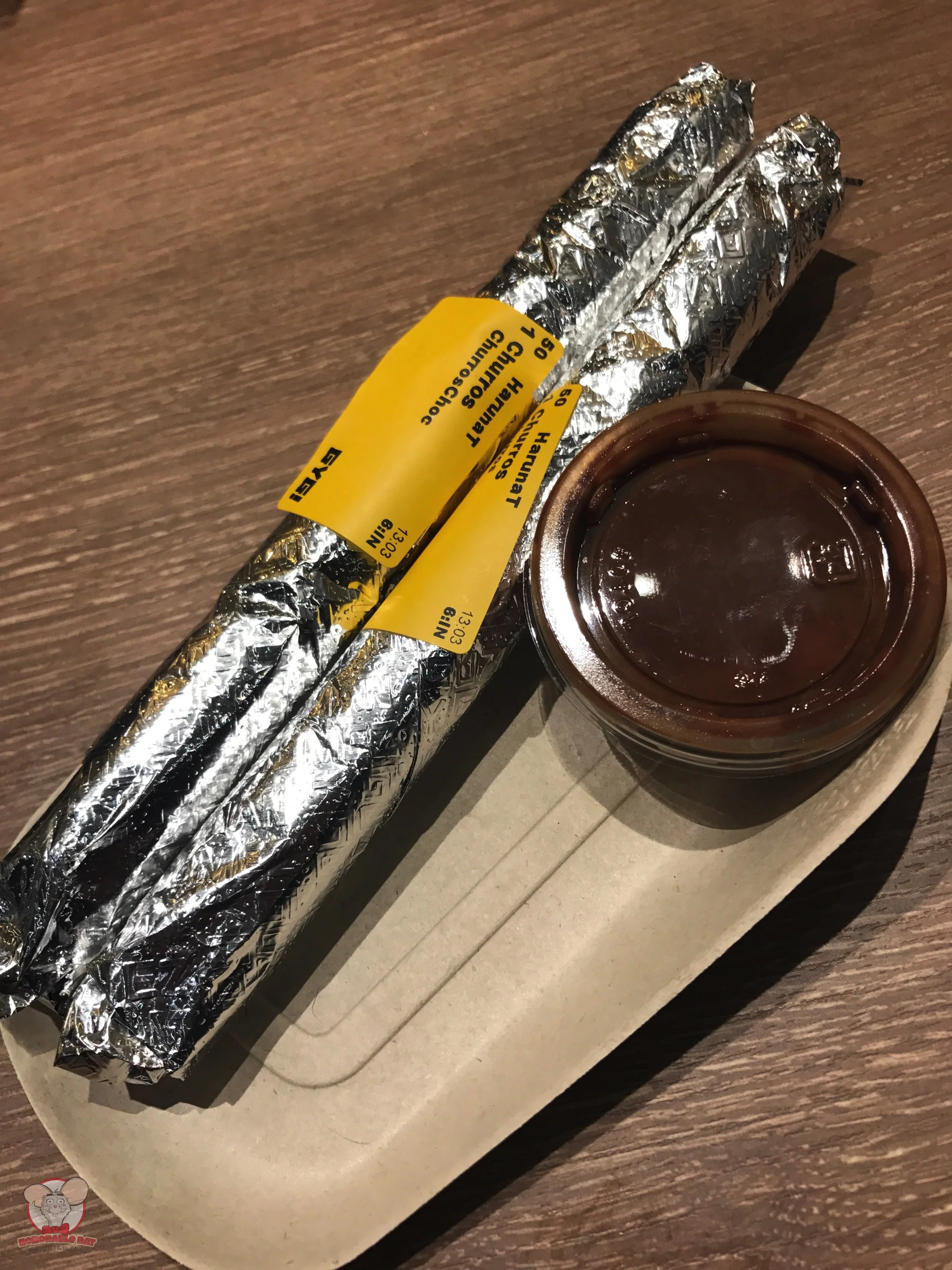 Unwrap the best churros in Tokyo Disney Resort!