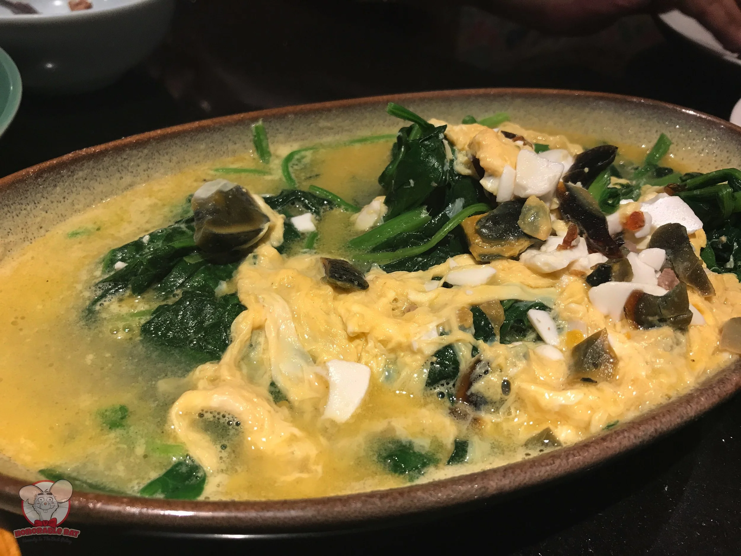 Braised Spinach with Preserved Egg & Salted Egg in Soup: 38 Chinese Yuan