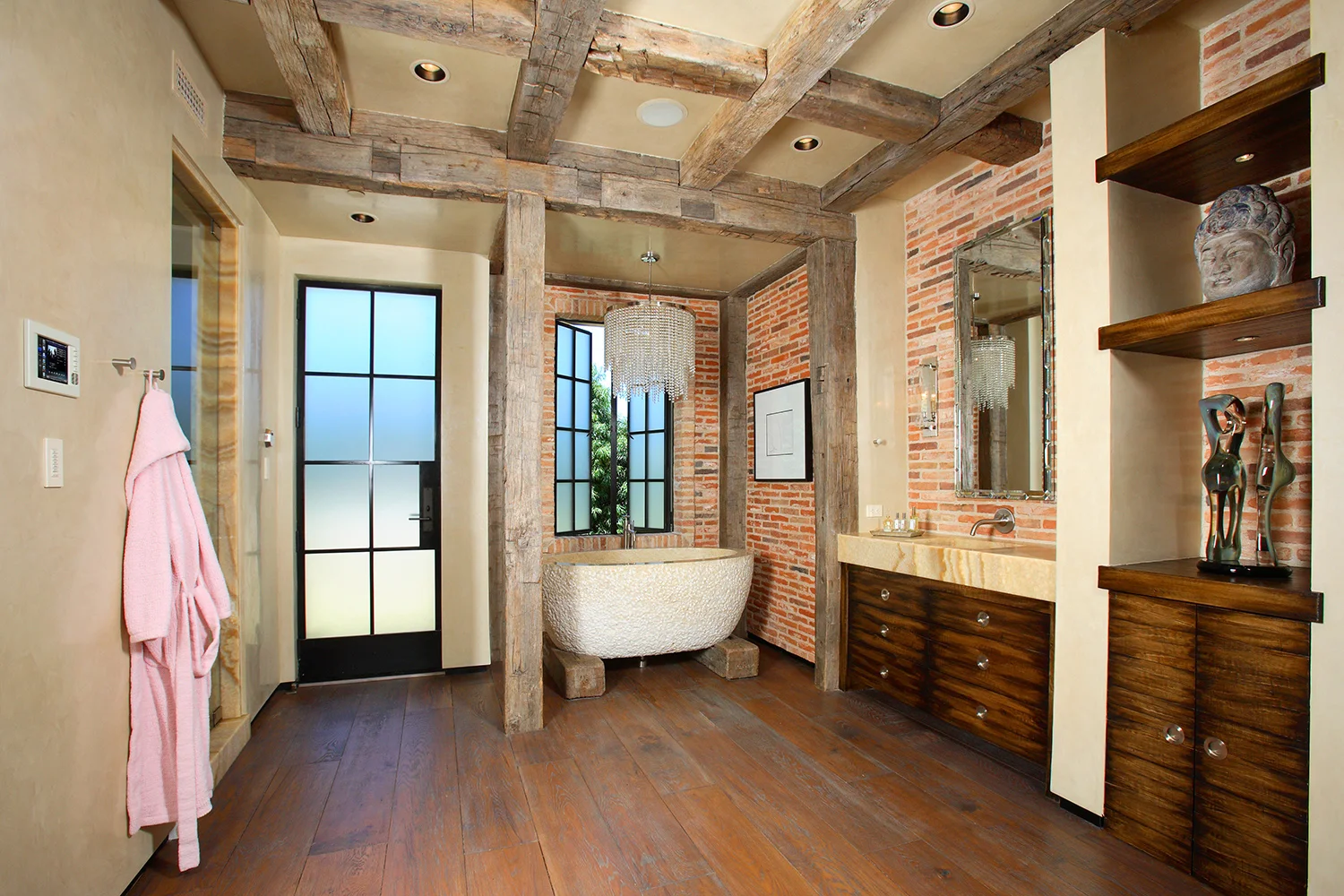 ENS-21-Bathroom2.jpg