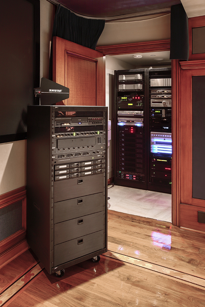 STH-05-Theater_Racks.jpg