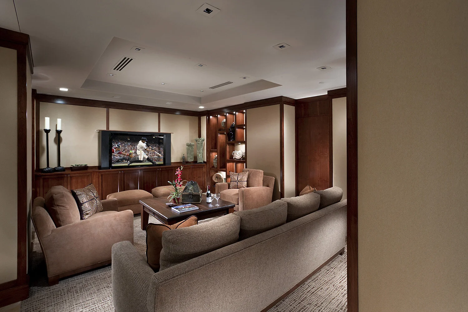 OCEC-07-Family_Room_TV.jpg