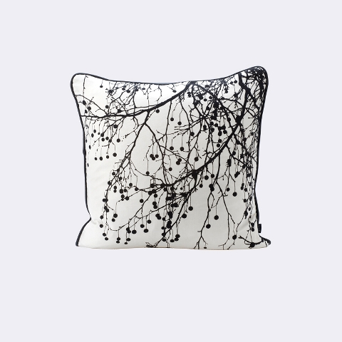 TREE BOMB CUSHION