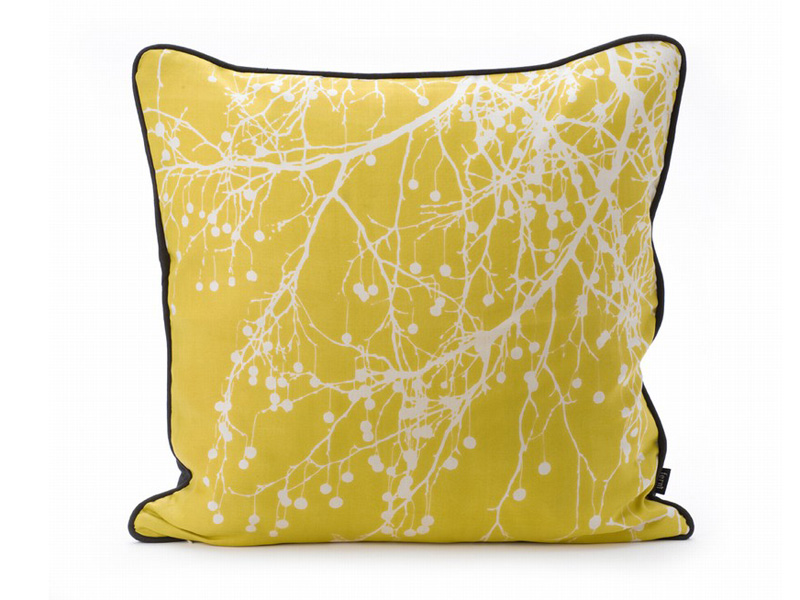 TREE BOMB CUSHION