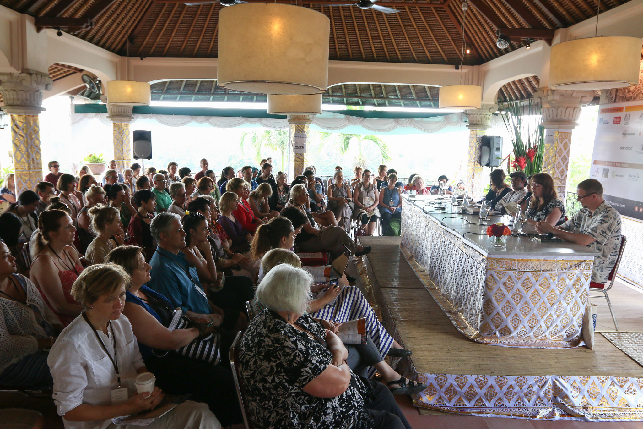 The crowds flock to hear about imaginative characters and plots. Icelandic novelist Sjorn is in the foreground. Image Credit: Vifick. Wide Awake Language. Indus