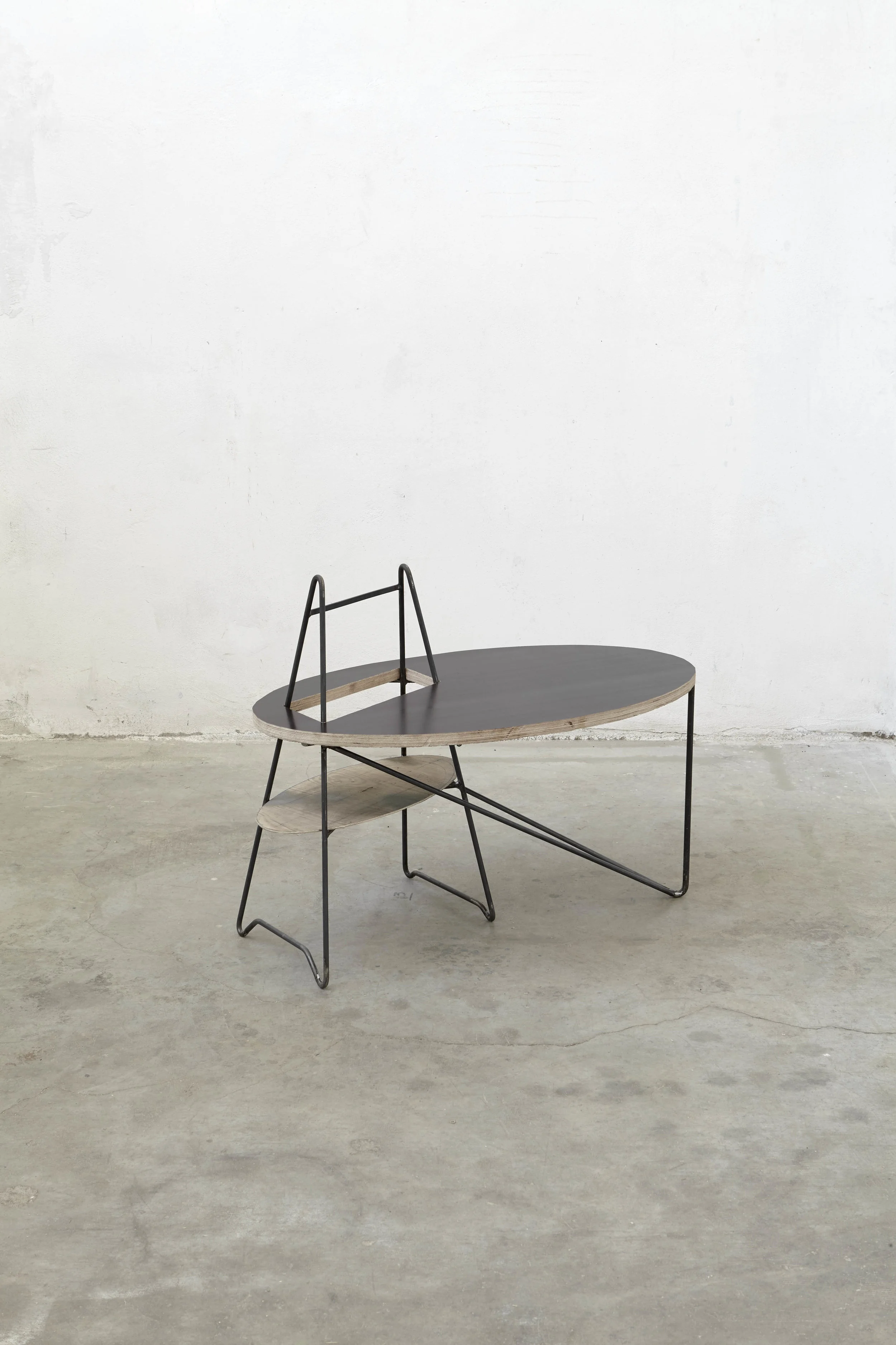 185) un cerchio alla testa