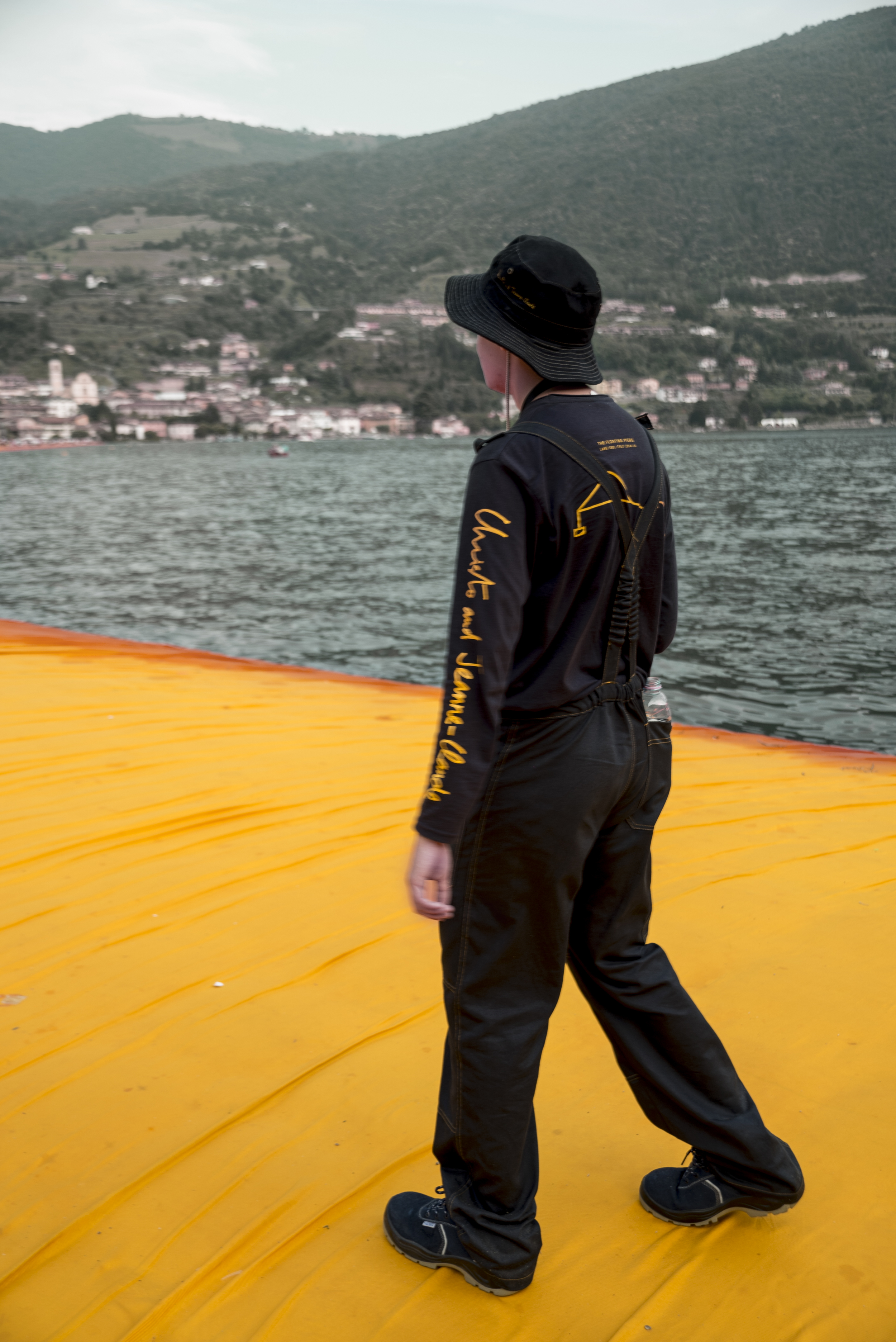 the floating piers uniforms .jpg