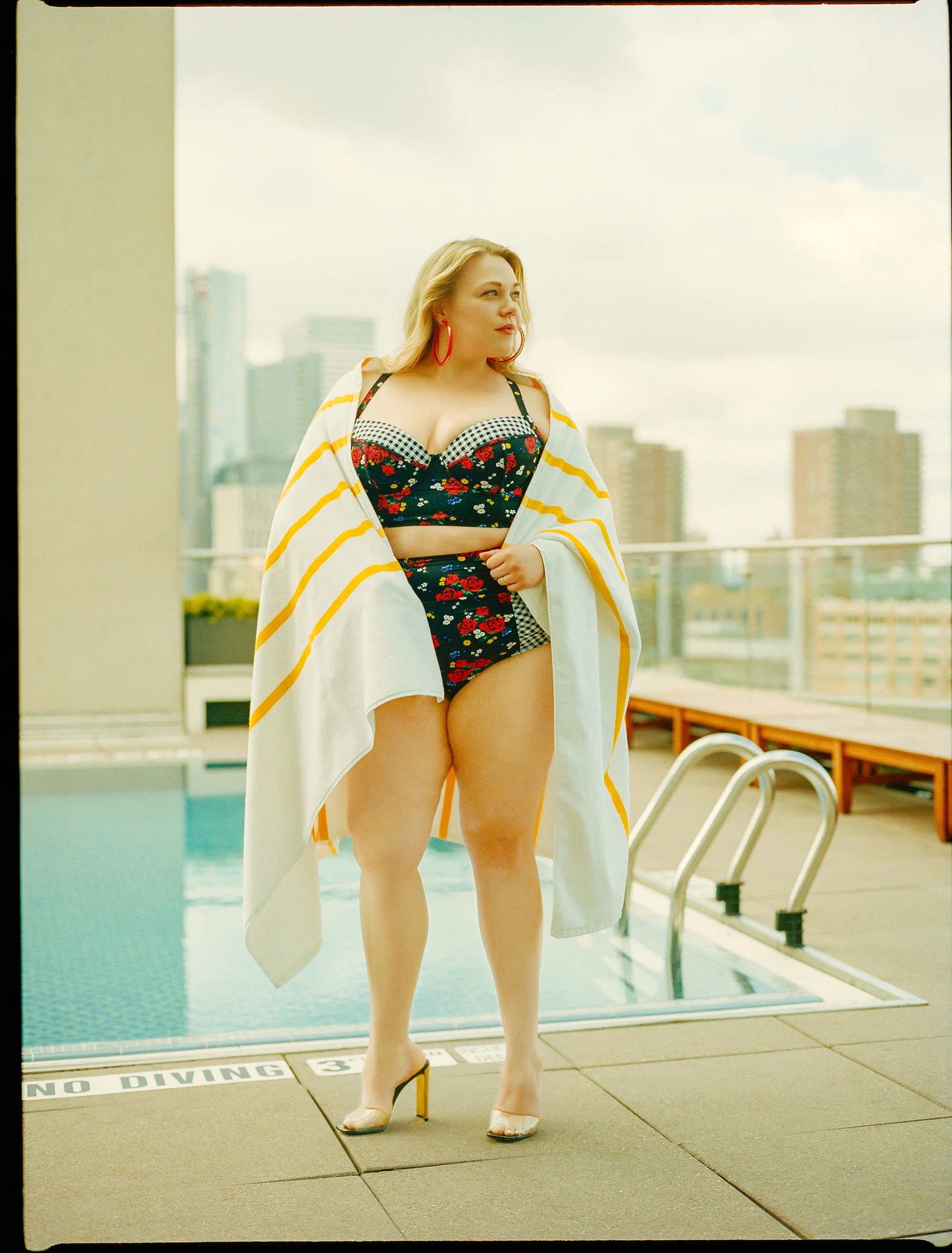 INSTYLE_SWIM_SELECTS_0002_v2.jpg