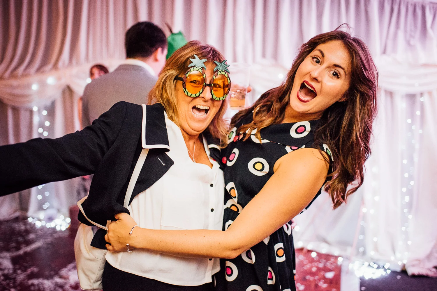 hayling-island-woodland-marquee-wedding-111.jpg