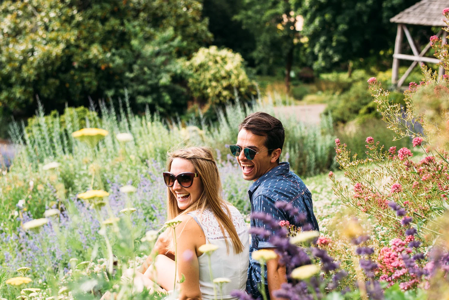 summery-richmond-park-engagement-shoot-22.jpg
