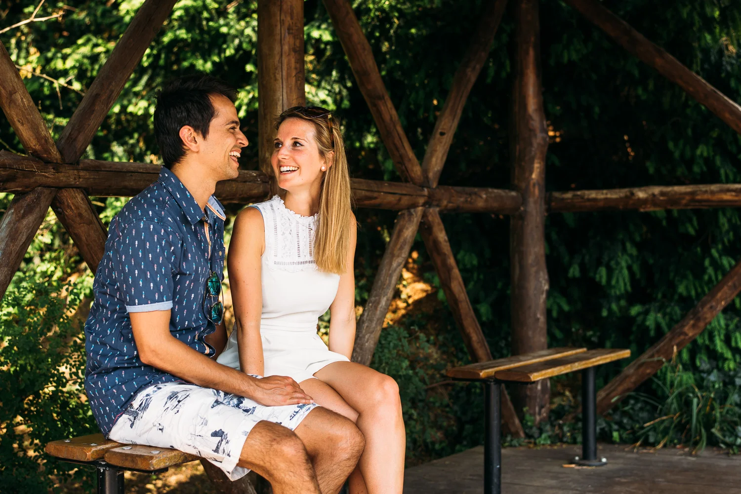 summery-richmond-park-engagement-shoot-33.jpg