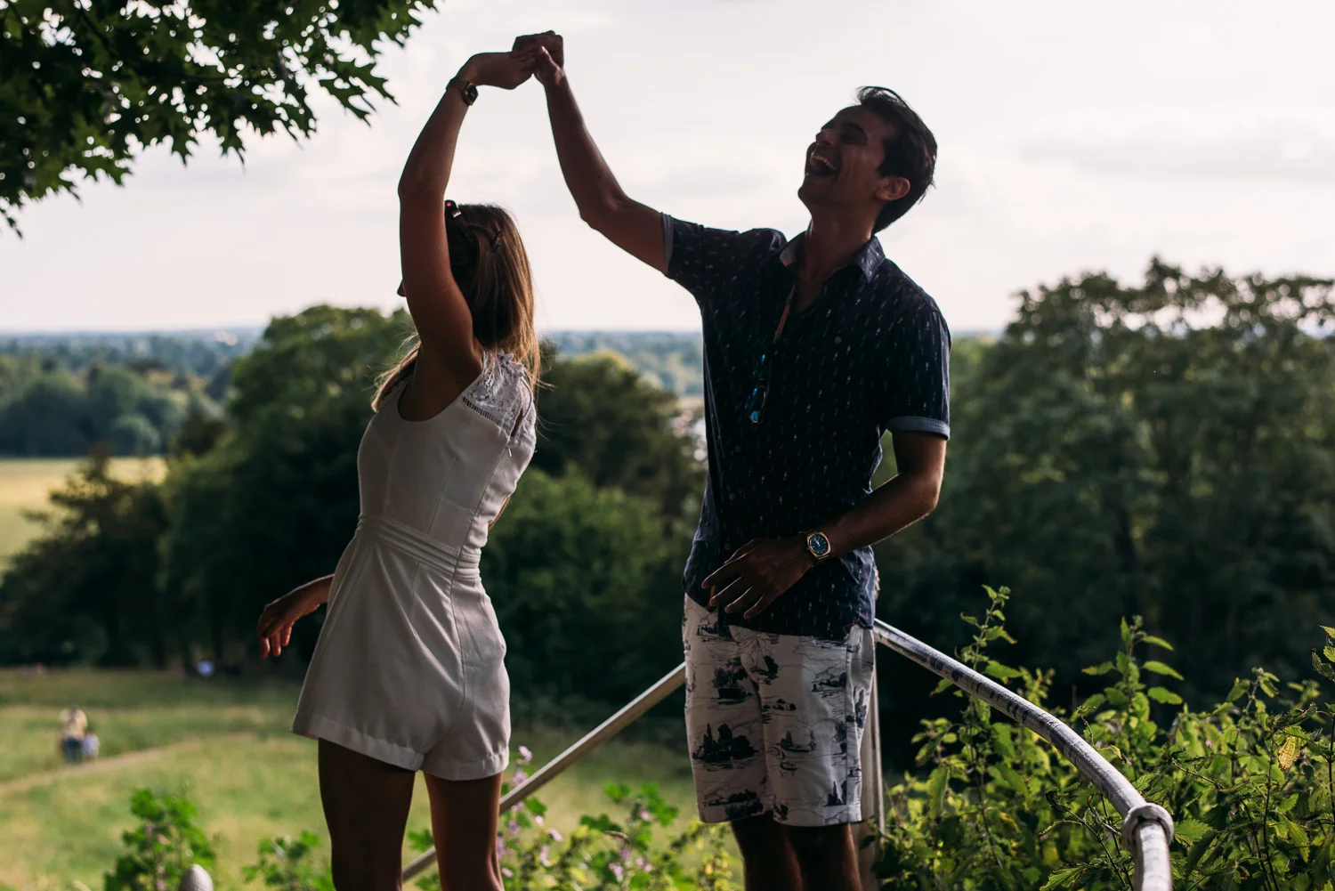 summery-richmond-park-engagement-shoot-72.jpg