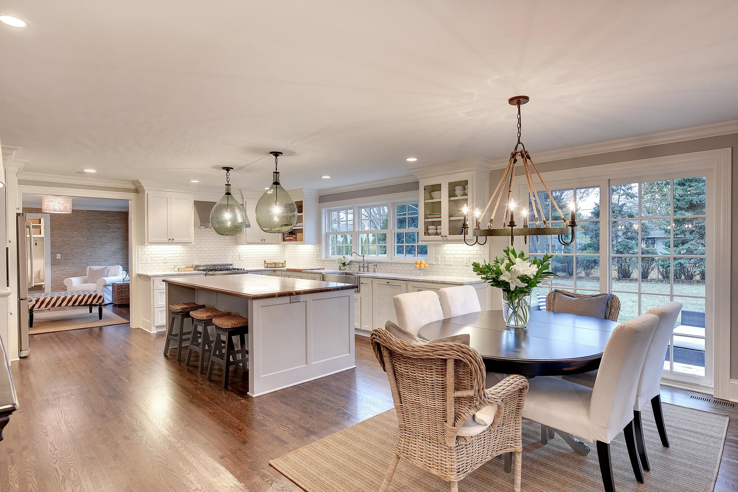 6820 Oaklawn.jpg