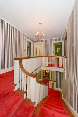 10-kenwoodstairwaybf.jpg