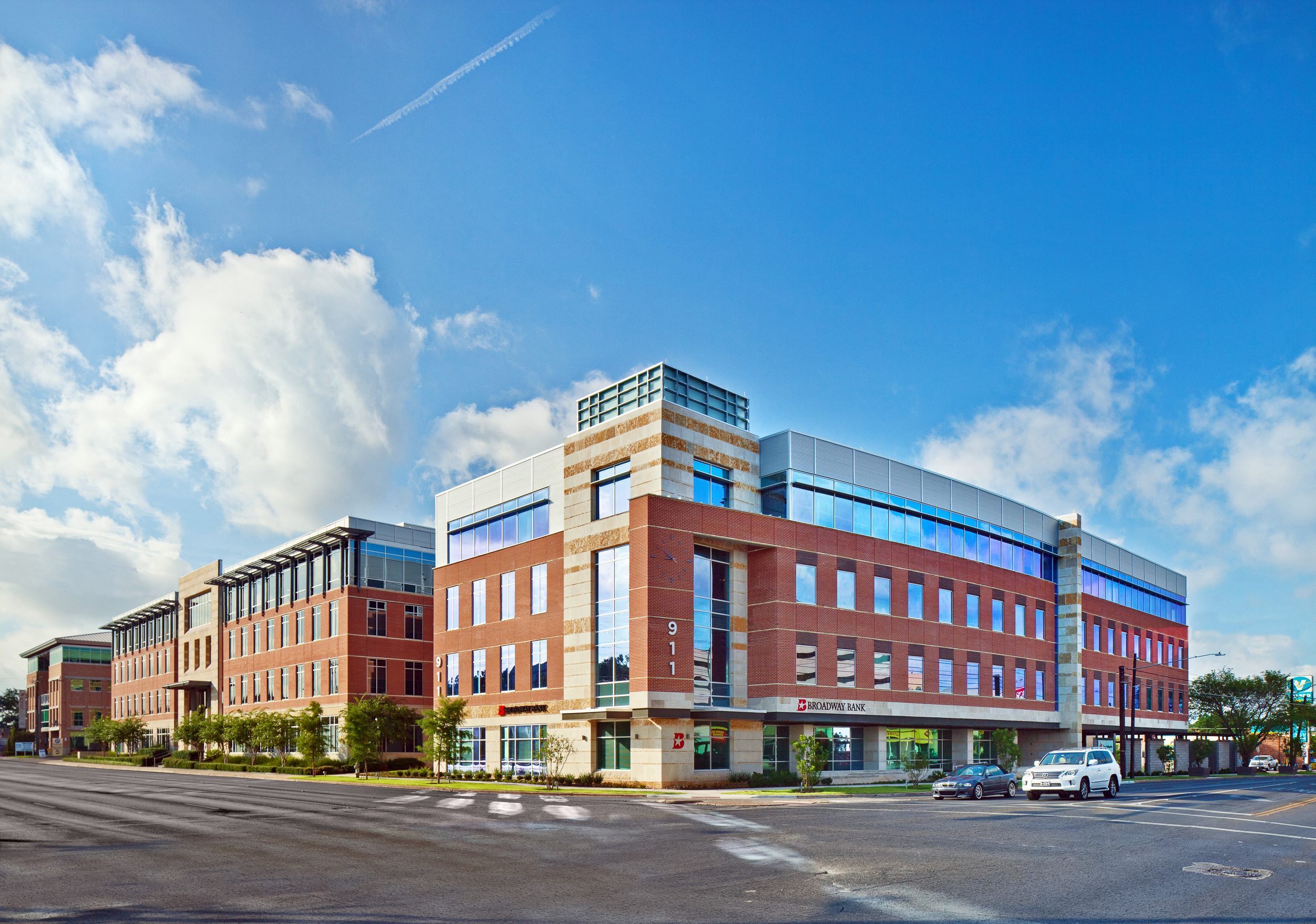 Midtown Medical 2_Sixthriver Architects.jpg