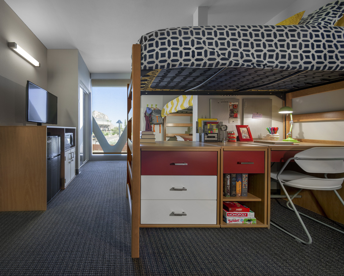 Manzanita Hall_Residential Unit_Sixthriver Architects.jpg