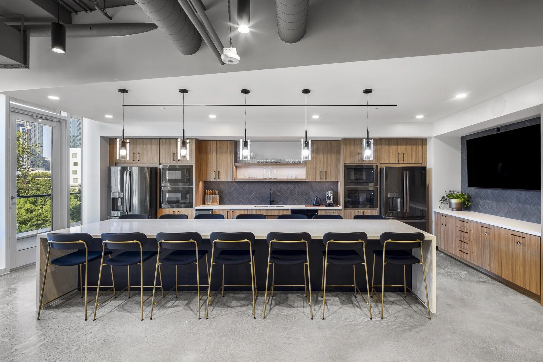 Bespoke SM-10 edit.jpg