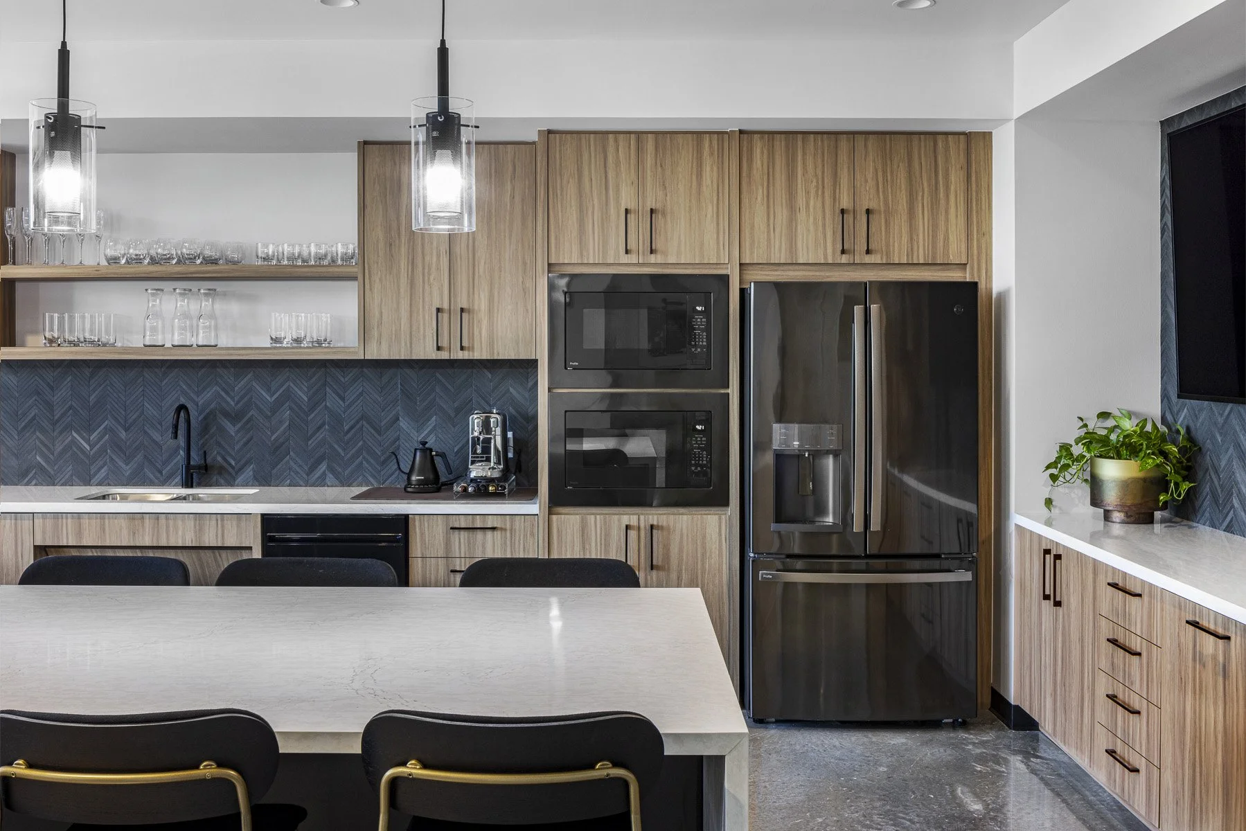 Bespoke SM-14 edit.jpg