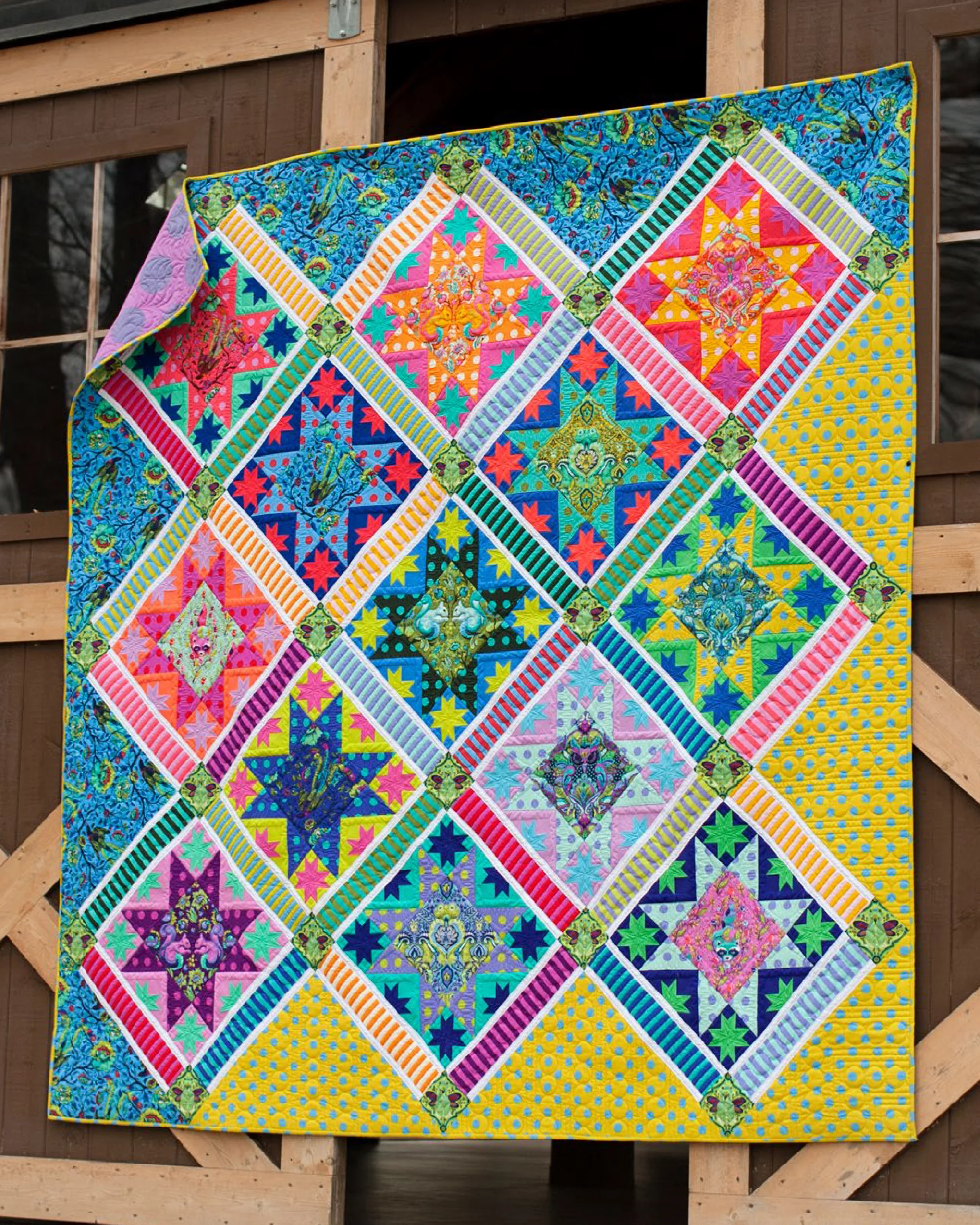 CENTER STAGE QUILT