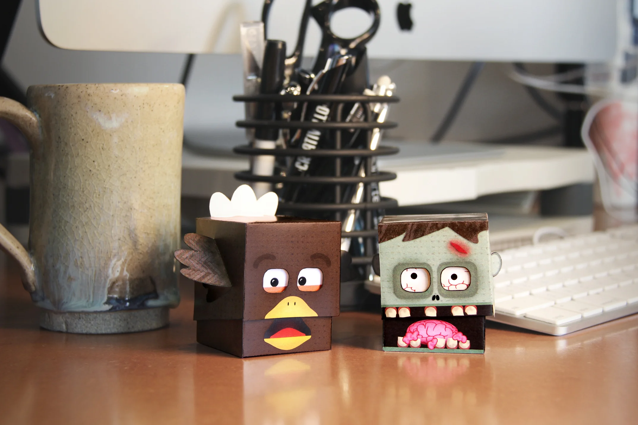 DOWNLOADABLE HOLIDAY TOYS