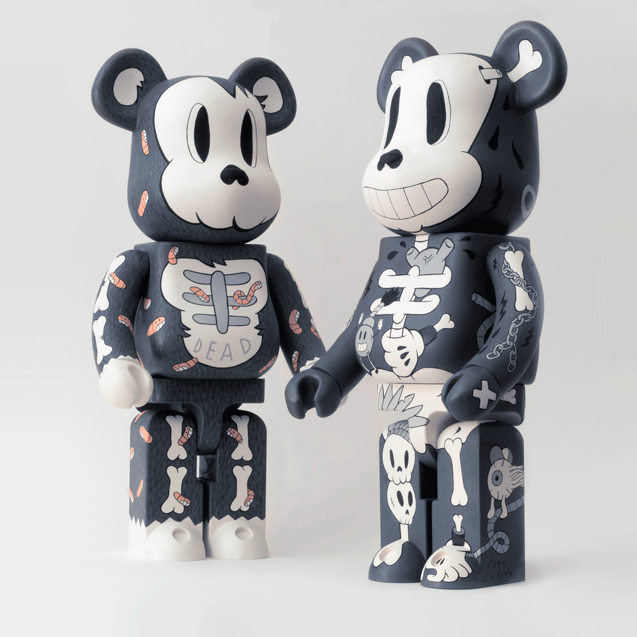 Cote_Escriva_Custom_Bearbrick-1000_026.gif