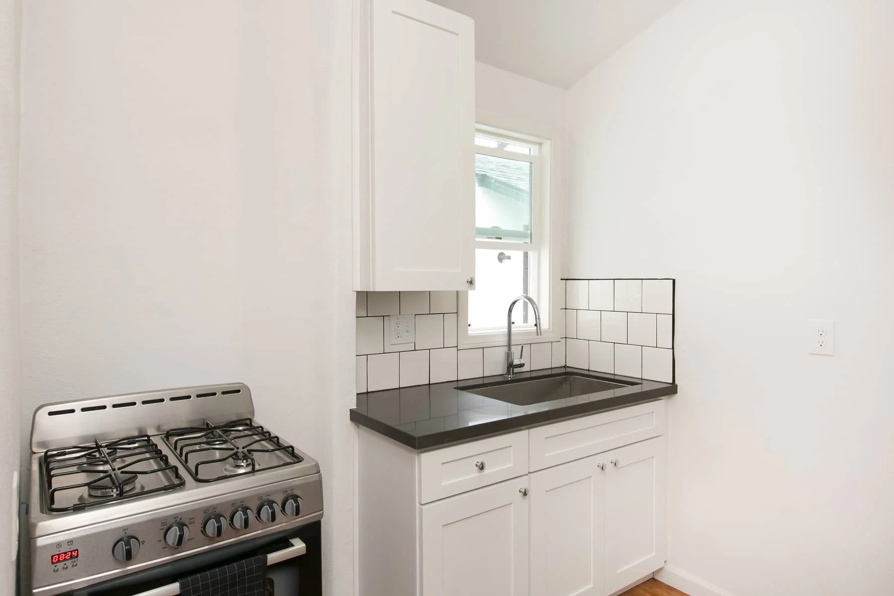 1817SHighlandAve4_024.jpg