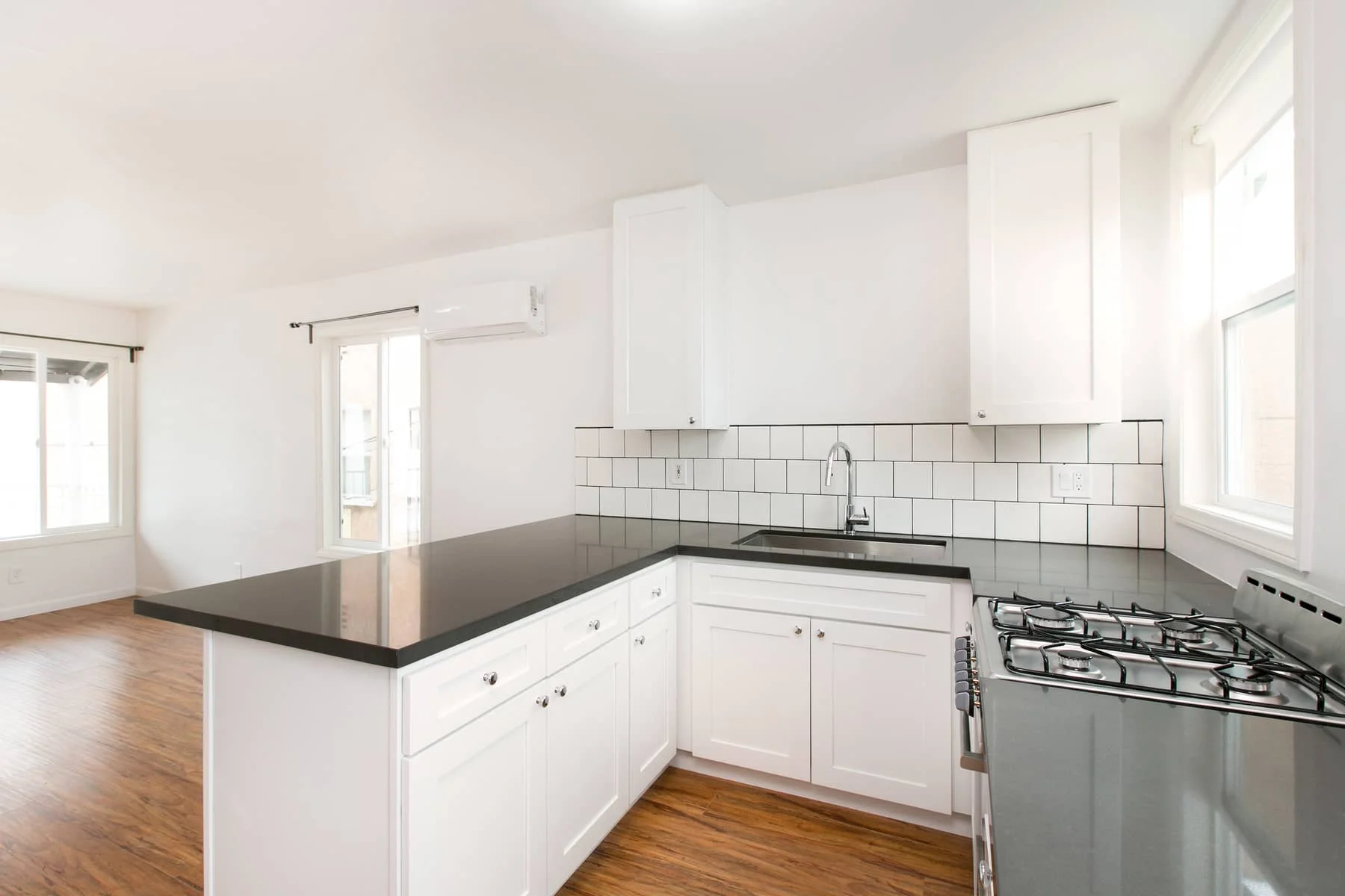 1817SHighlandAve6_057.jpg