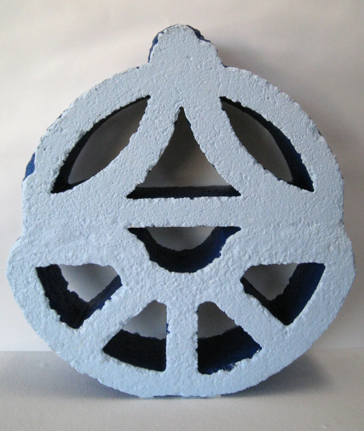 02_Untitled#3_(painted_concrete_sculpture).JPG
