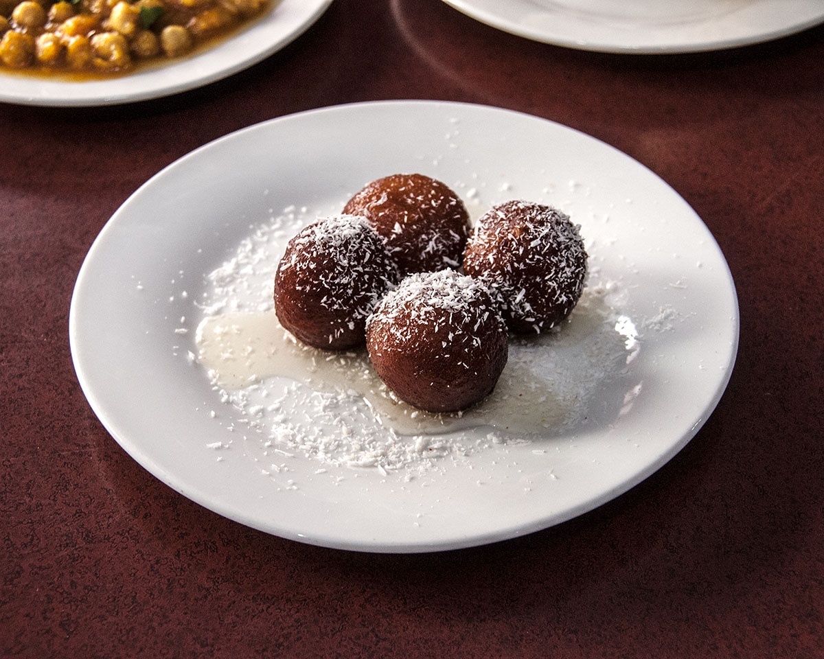 IndiaTown_GulabJamun_Native.jpg