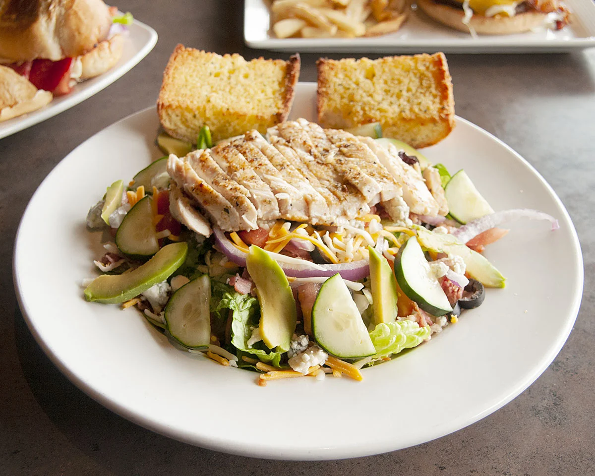 VilliageInn_CobbSalad_Native.jpg