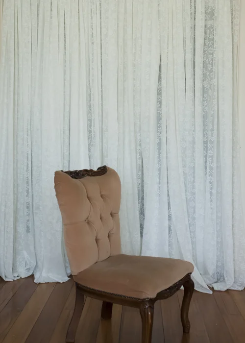 Such a marvellous find, was this vintage boudoir chair!