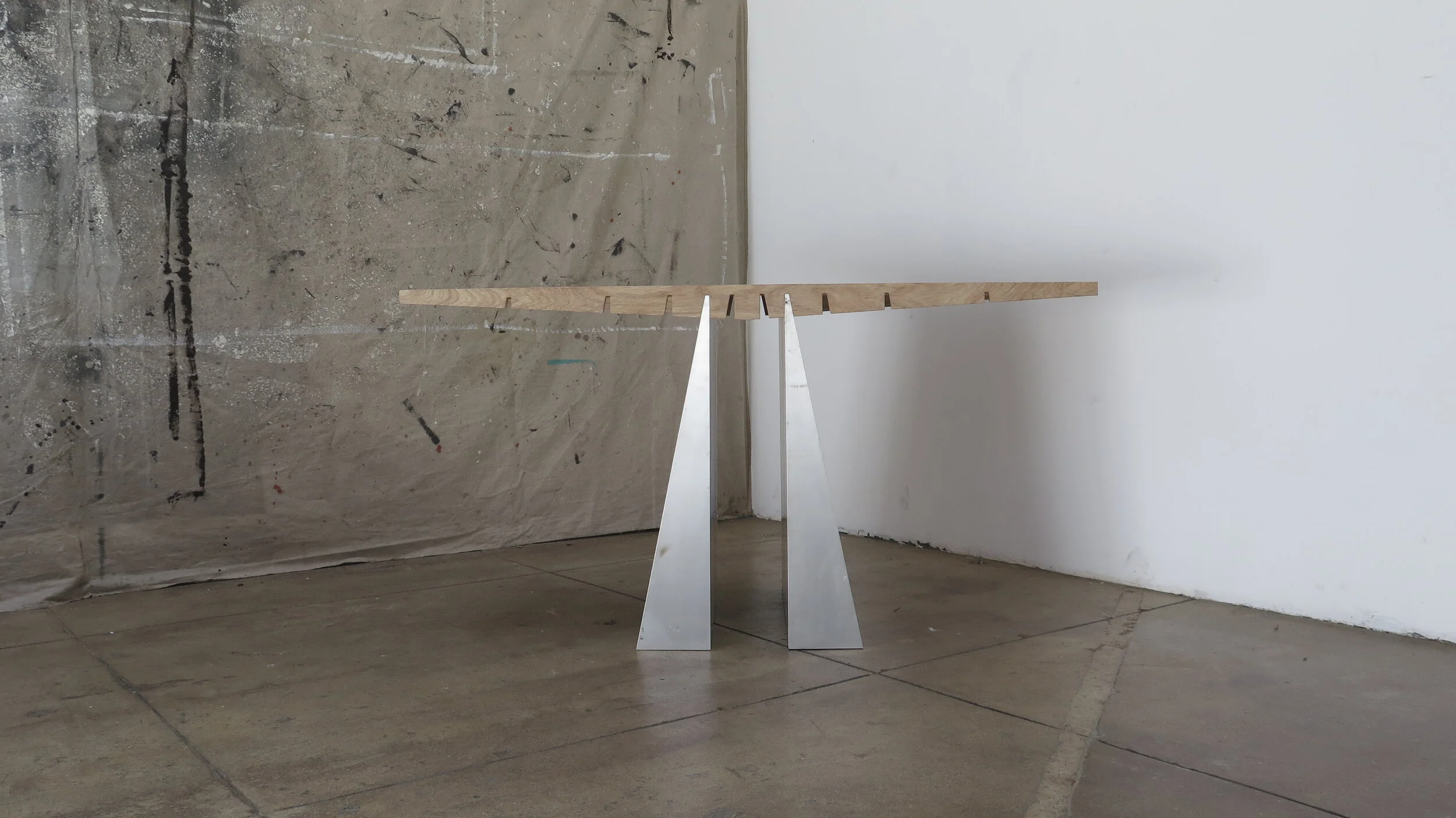 HUMMINGBIRD TABLE SLOT 2.JPG